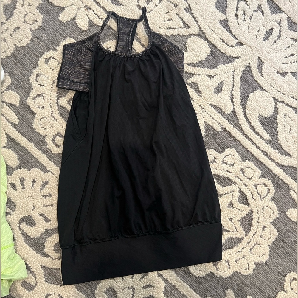 Lululemon no limits tank size 6 black/grey